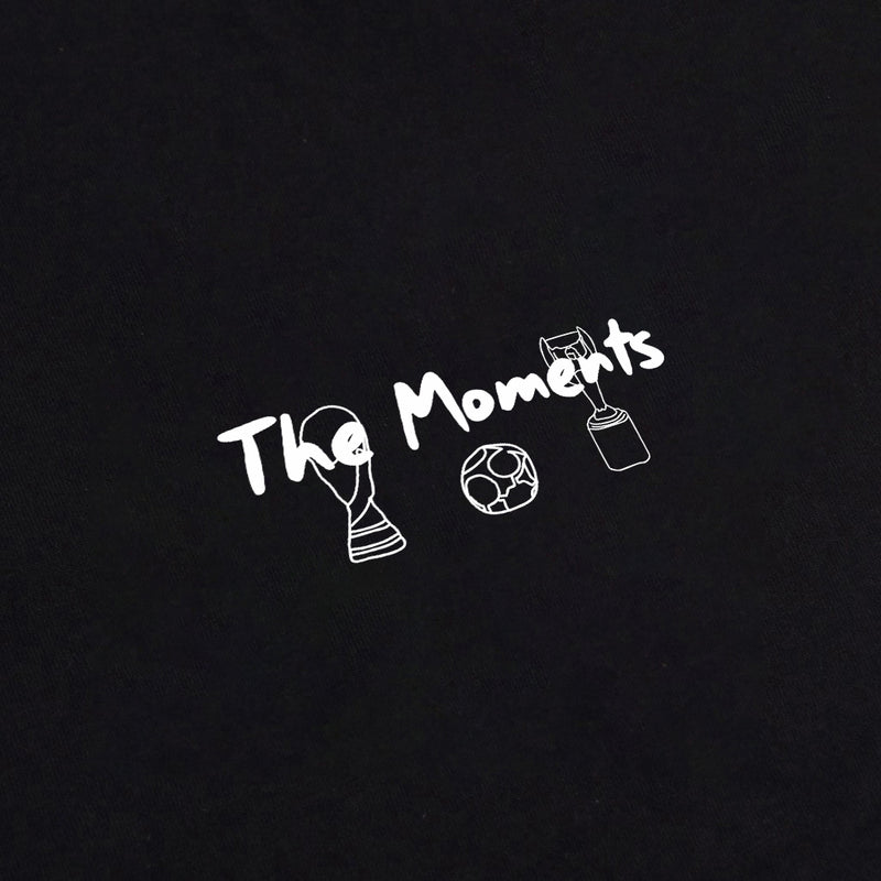 THE MOMENT 22.1 BLACK T-SHIRT